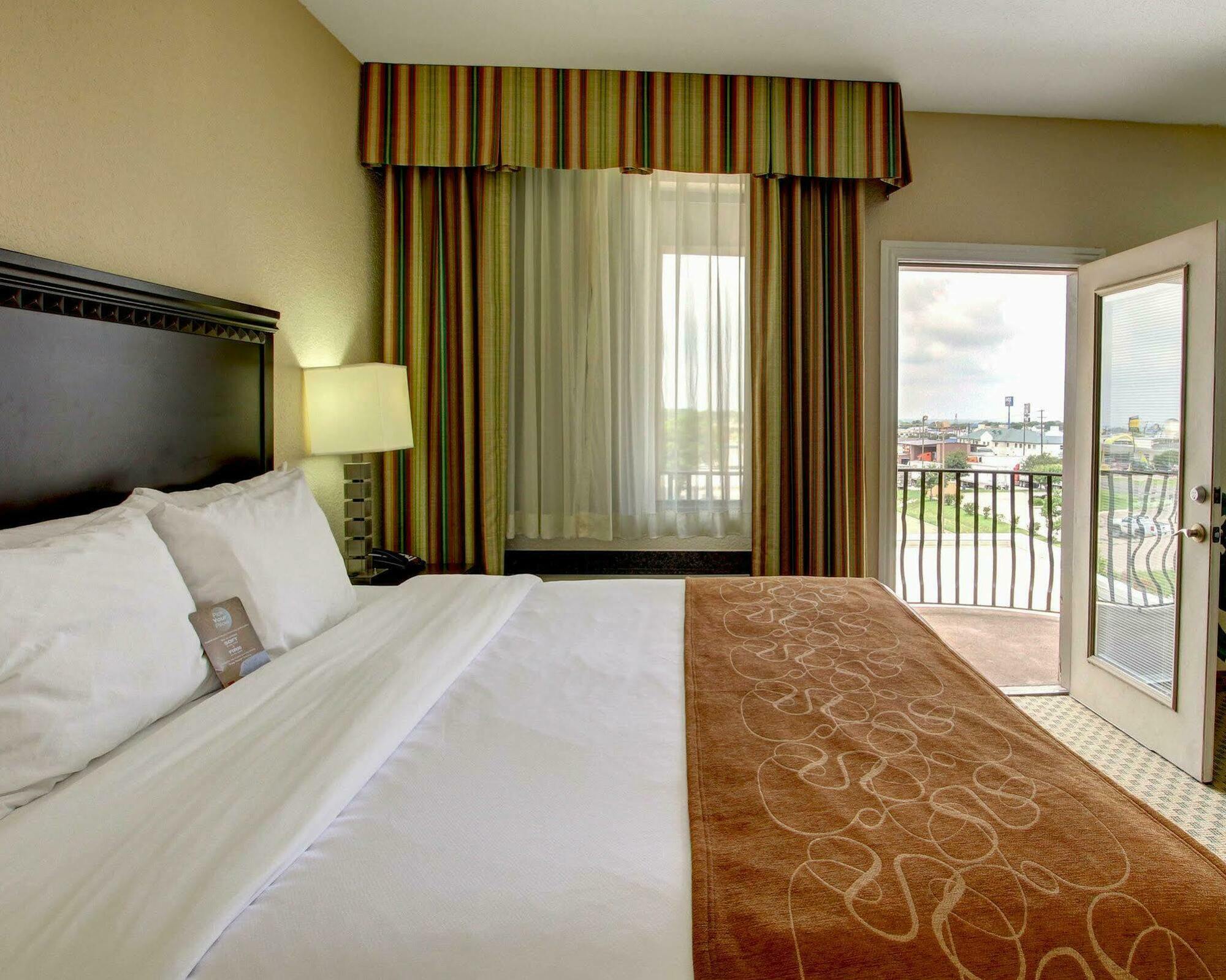 Fairfield By Marriott Inn & Suites Hillsboro Exteriör bild